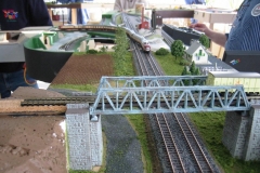 100-0073_IMG